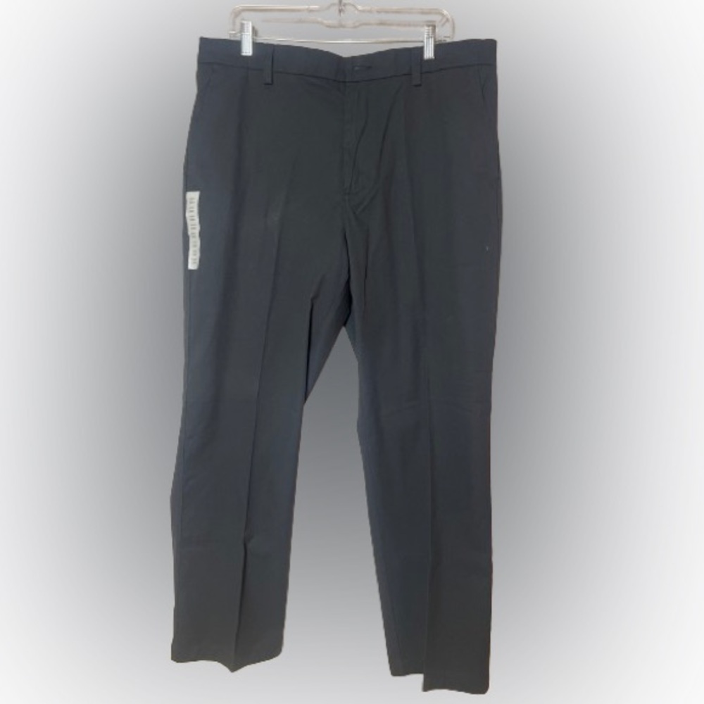 NWT, Croft and Barrow, men’s 38x31, easy care khakis in black